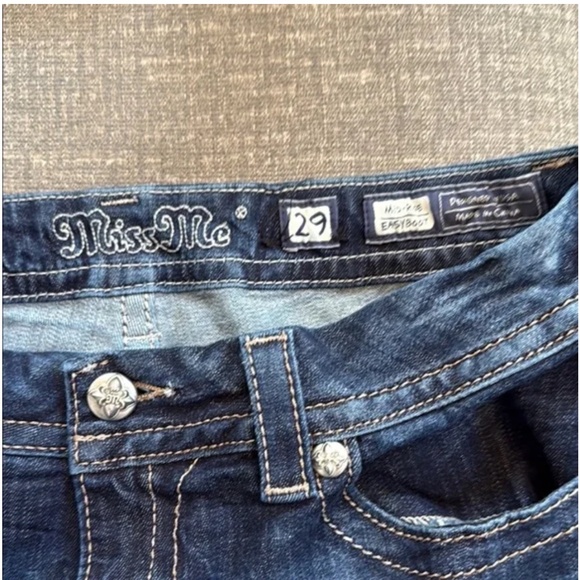 Miss Me Mid Rise Easy Boot - Picture 9 of 14